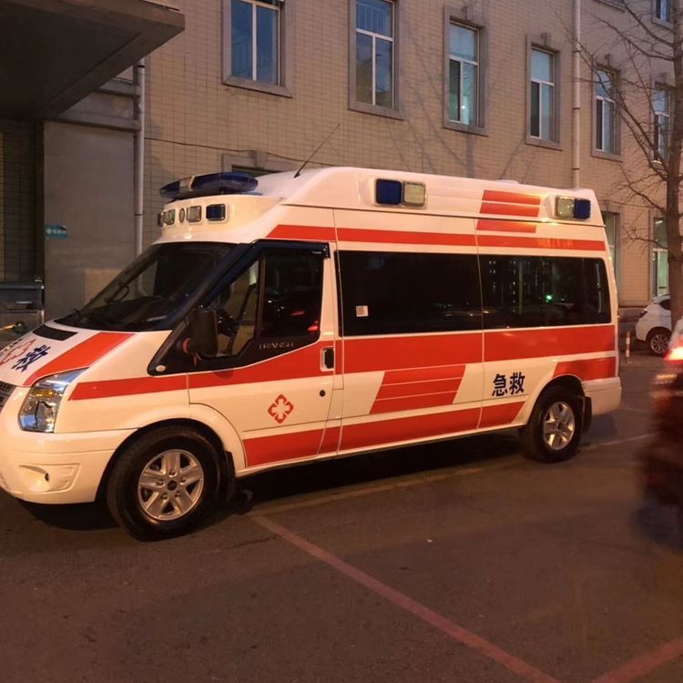 澄城夜间租赁救护车护送病人转院：安全转运的 8 大核心注意事项